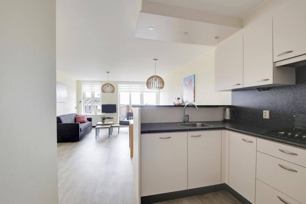 Apartment De Trintel Op 1e Verdieping Met Ruim Terras En Zeezicht